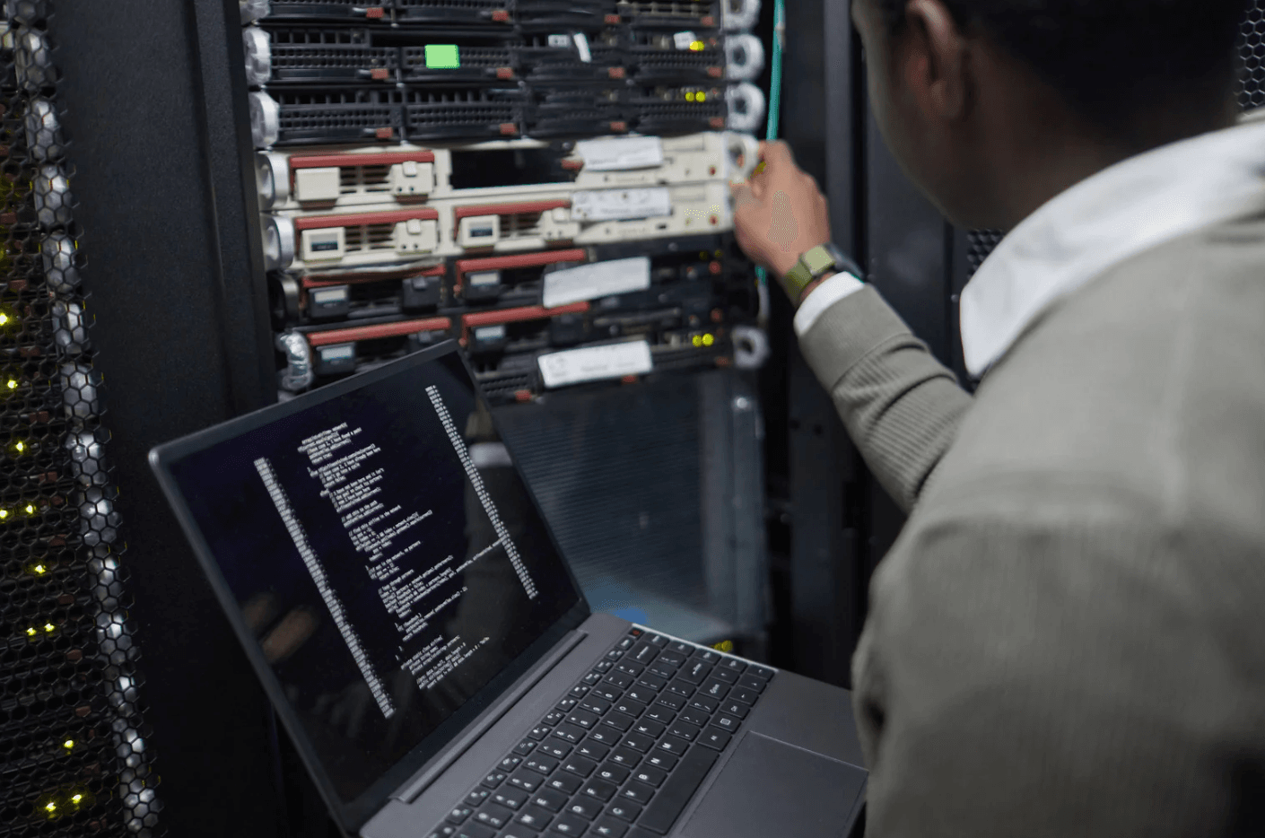 Global IoT System for Industrial Monitoring
